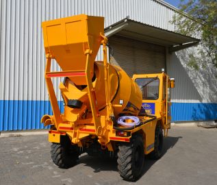 Self Loading Concrete Mixer